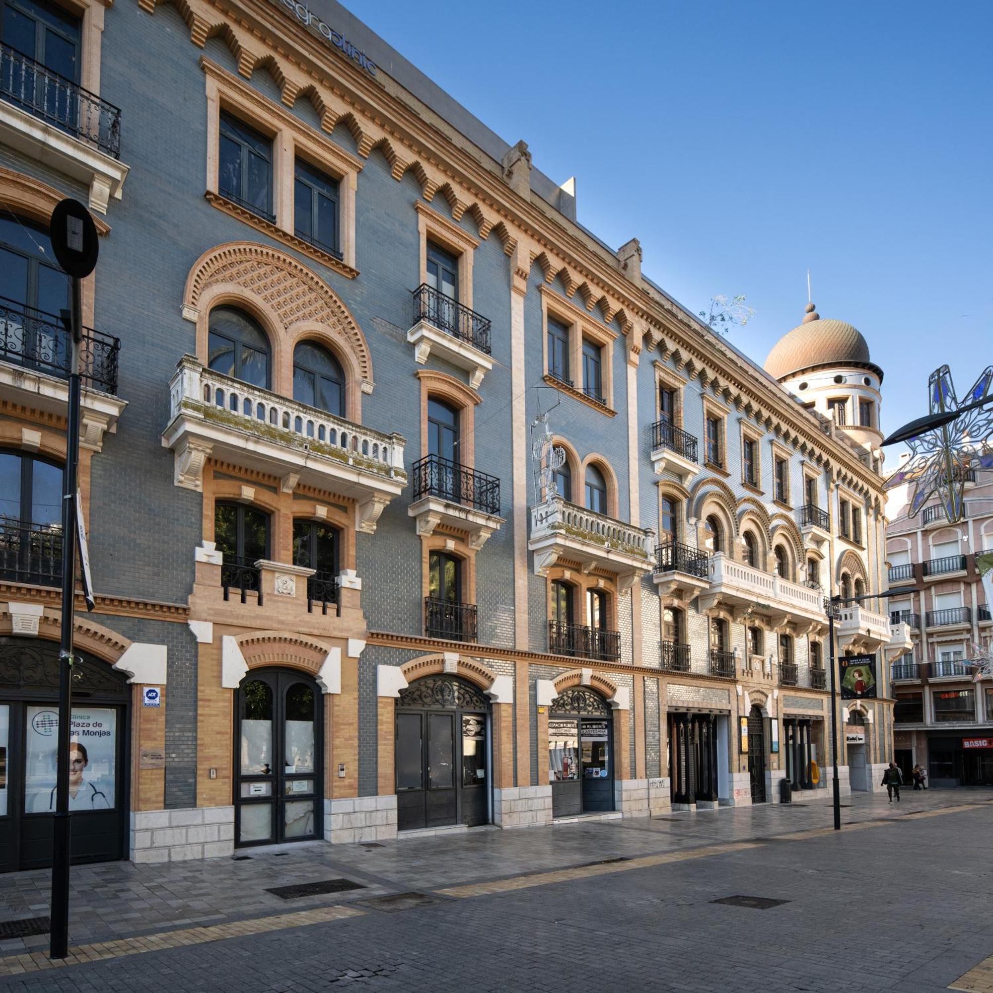 Conjunto De Apartamentos Antiguo Palacio Hotel Paris ウエルバ エクステリア 写真